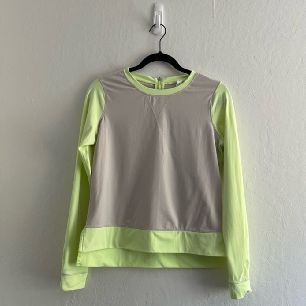Lululemon Run Warm Up Crew Gray Green Reflective Pull Over Womens Size 6